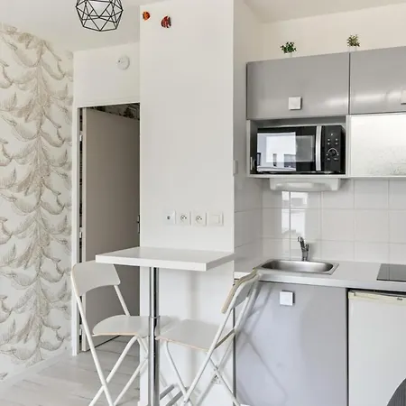 The Little Malot - Charming - Debourg Apartmán *